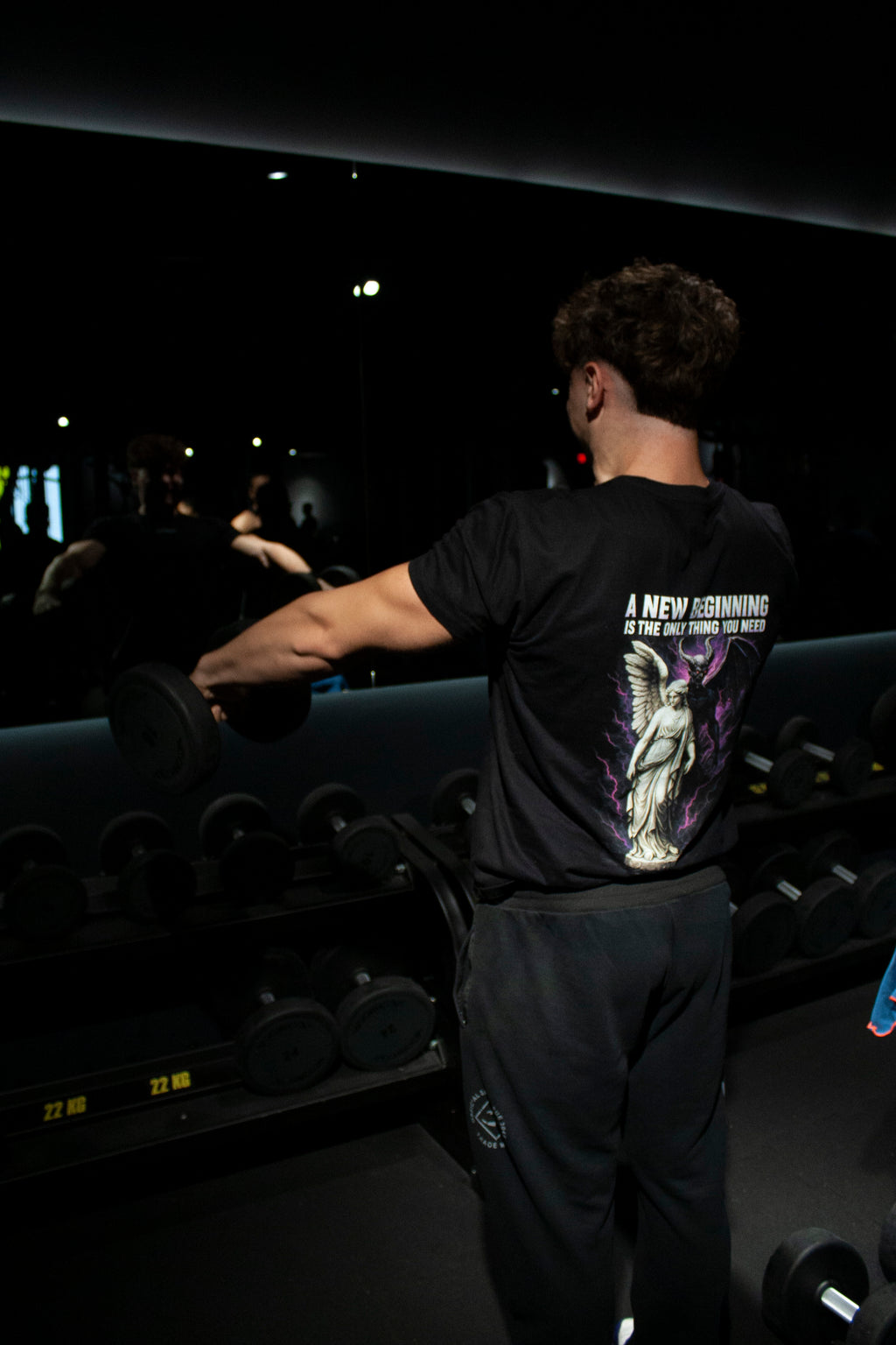 Camiseta A NEW BEGINNING - Negra