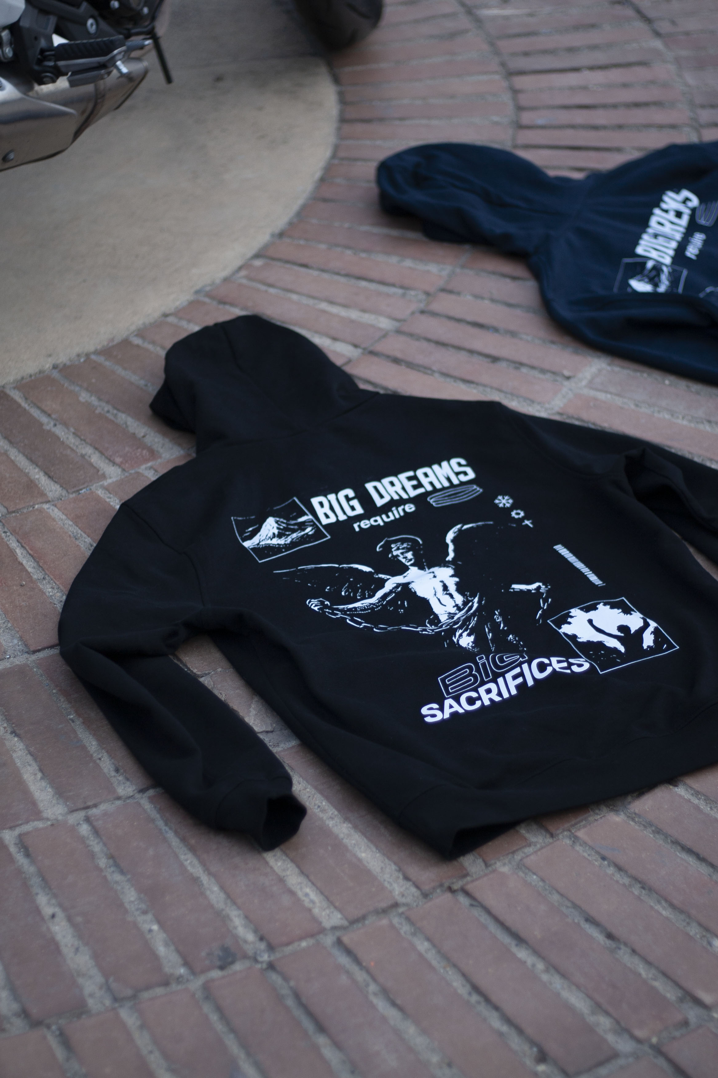 Sudadera BIG DREAMS - Negra